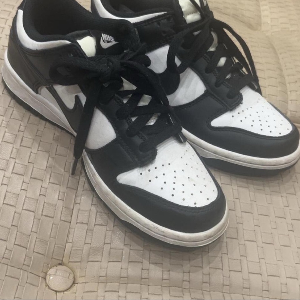 Nike Classic Black and White Low-Tops